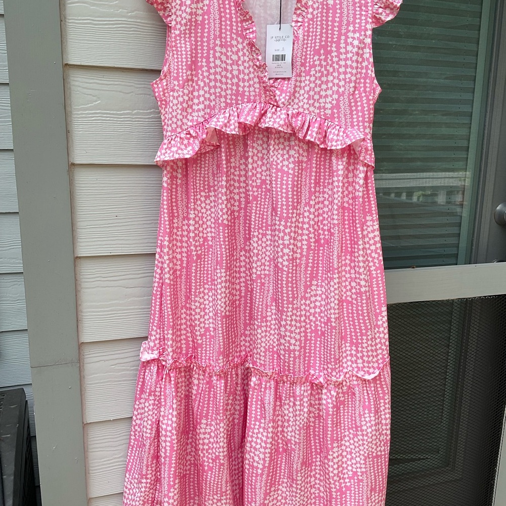 NWT SUNDAYUP pink Ruffle Dress sizes